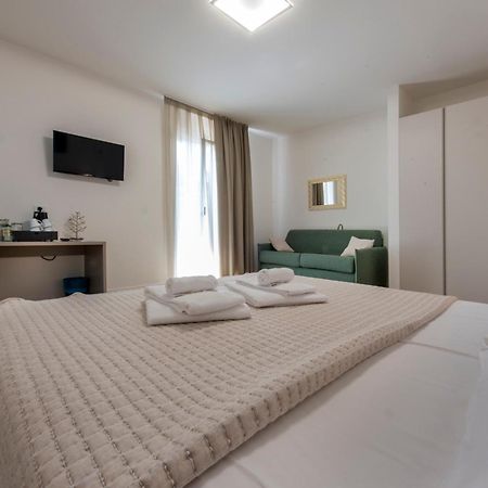 Guesthouse Stadio Lignano Sabbiadoro Esterno foto