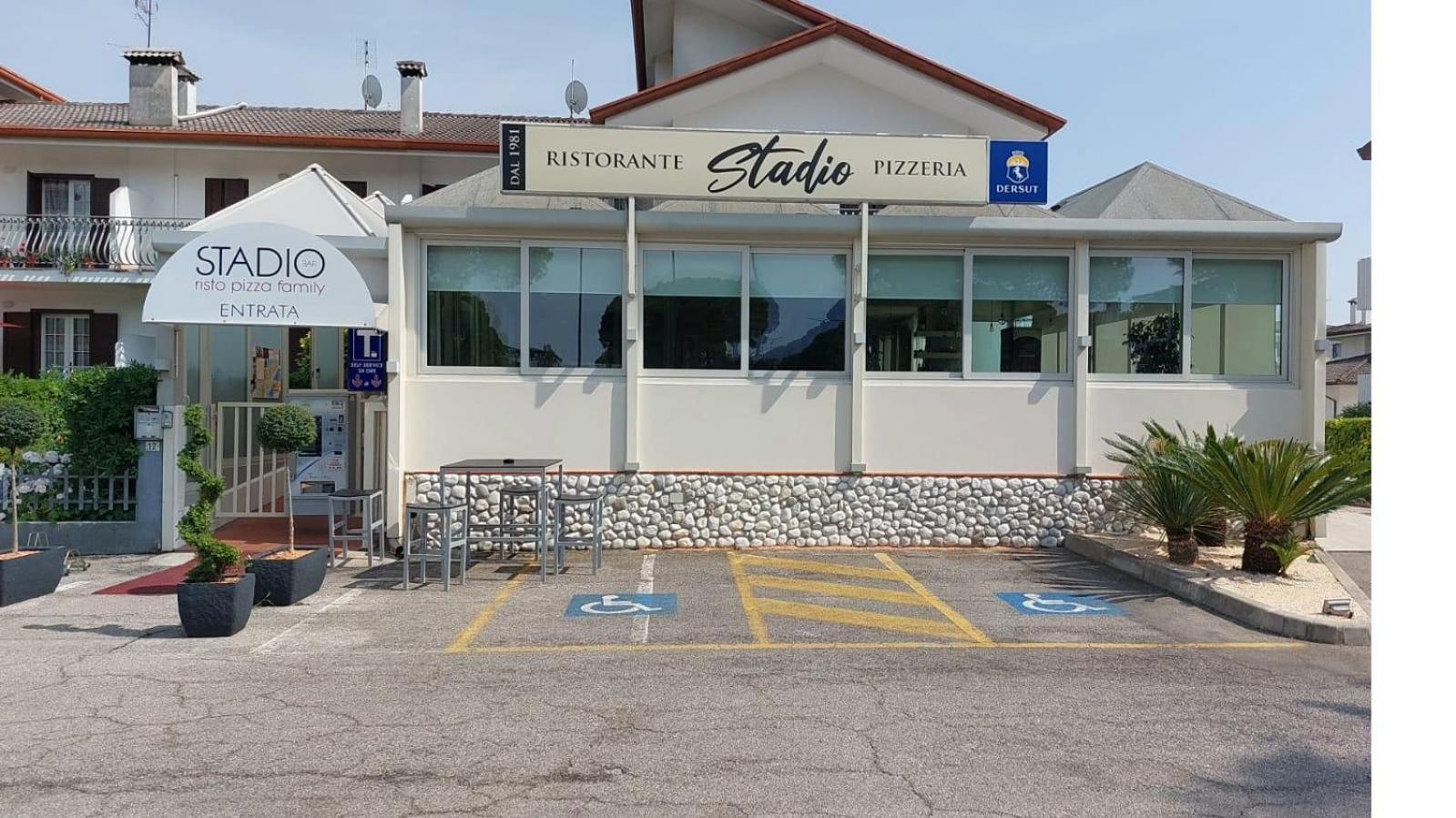 Guesthouse Stadio Lignano Sabbiadoro Esterno foto